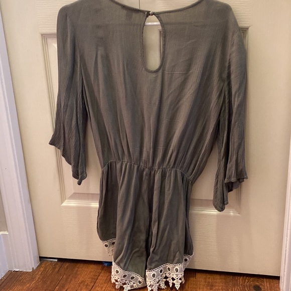 Cute little jumper/bathing suit cover up. - Picture 2 of 5